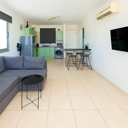 דירה Sea View Apt*spacious Balcony*200m To The